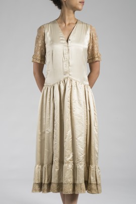 201-fond-de-robe-molletonne-1920-1
