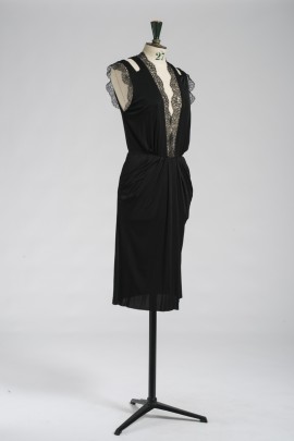 245-robe-dentelle-2