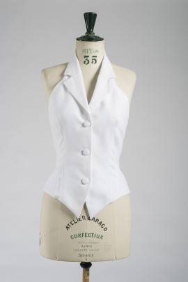 1955-2F-R4-gilet-dos-nu-1